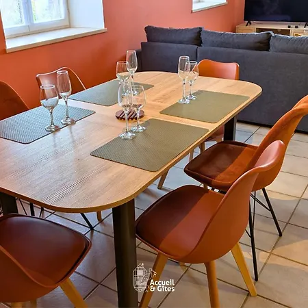 La Vue Des Vignes Parking & 2-roues *